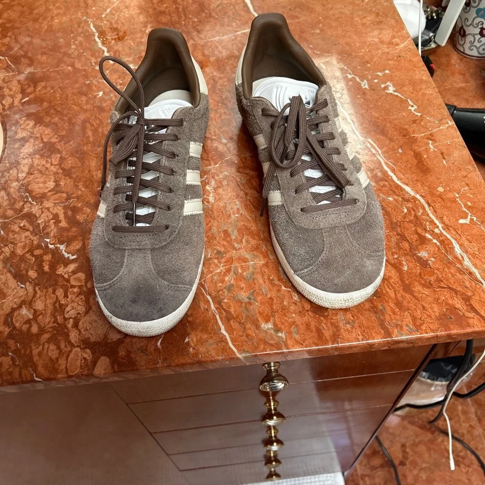 Adidas Gazelle Brown Gray Sneakers Size 11